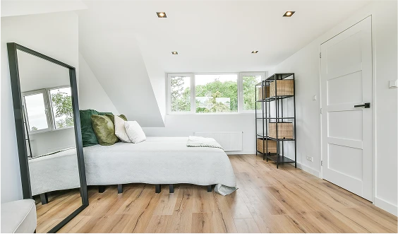 Laminate Flooring Tools Bottom Image